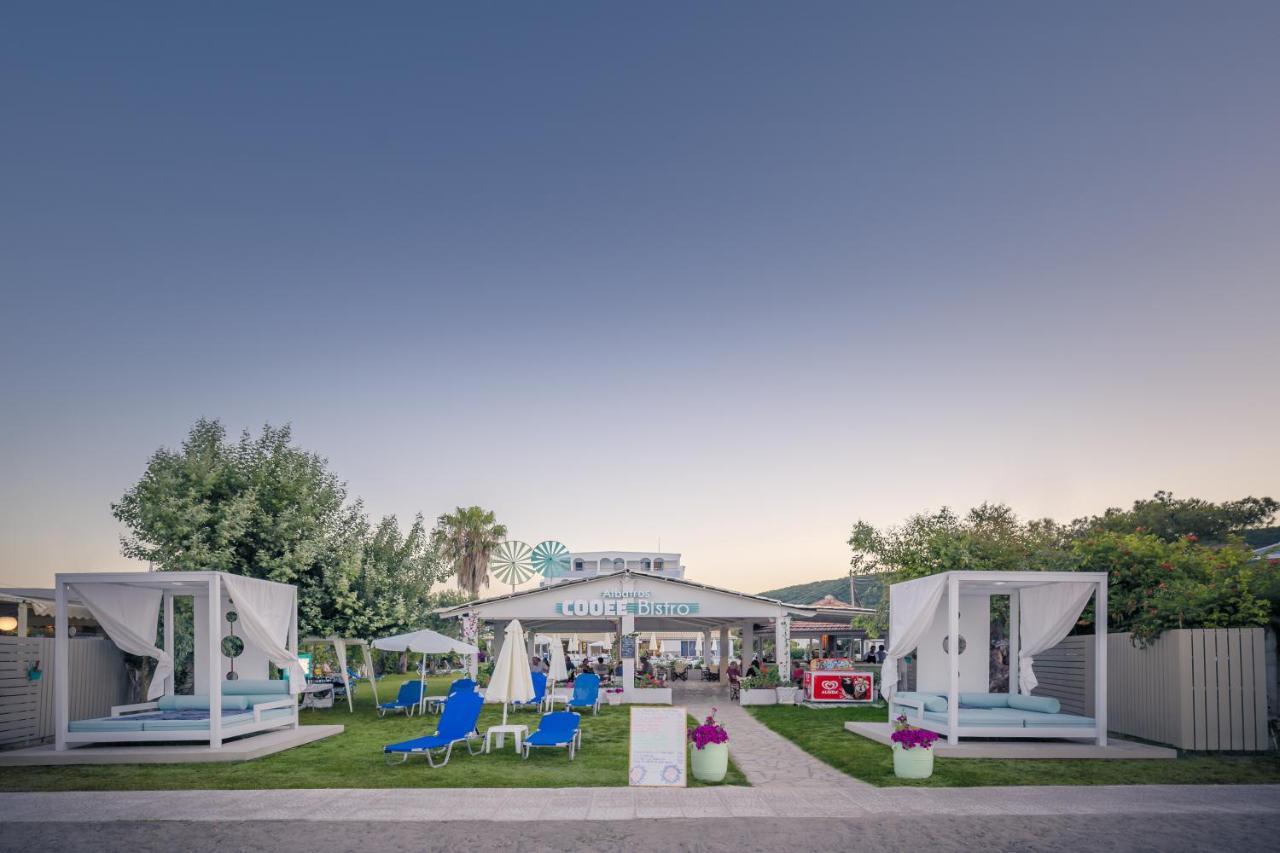 Hotel Albatros Мораїтика Екстер'єр фото