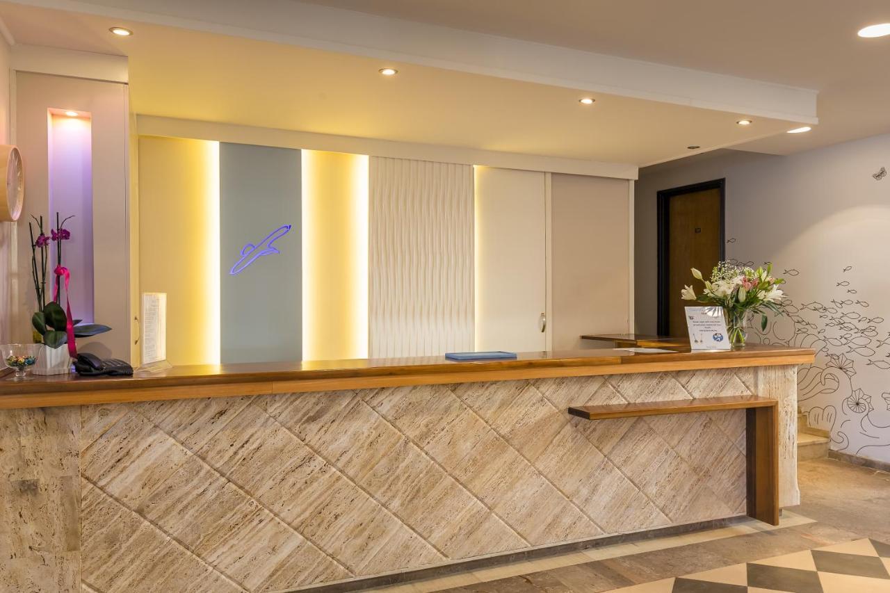 Hotel Albatros Мораїтика Екстер'єр фото