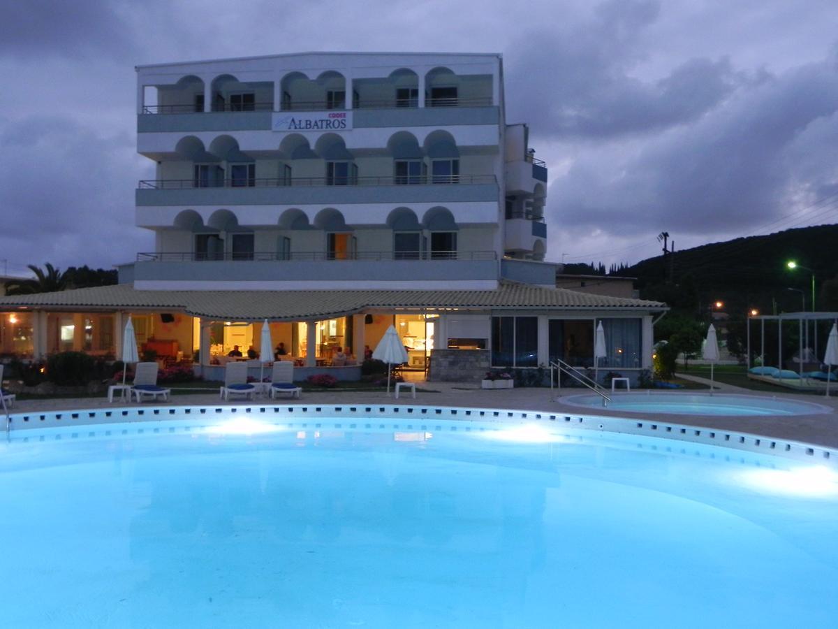 Hotel Albatros Мораїтика Екстер'єр фото