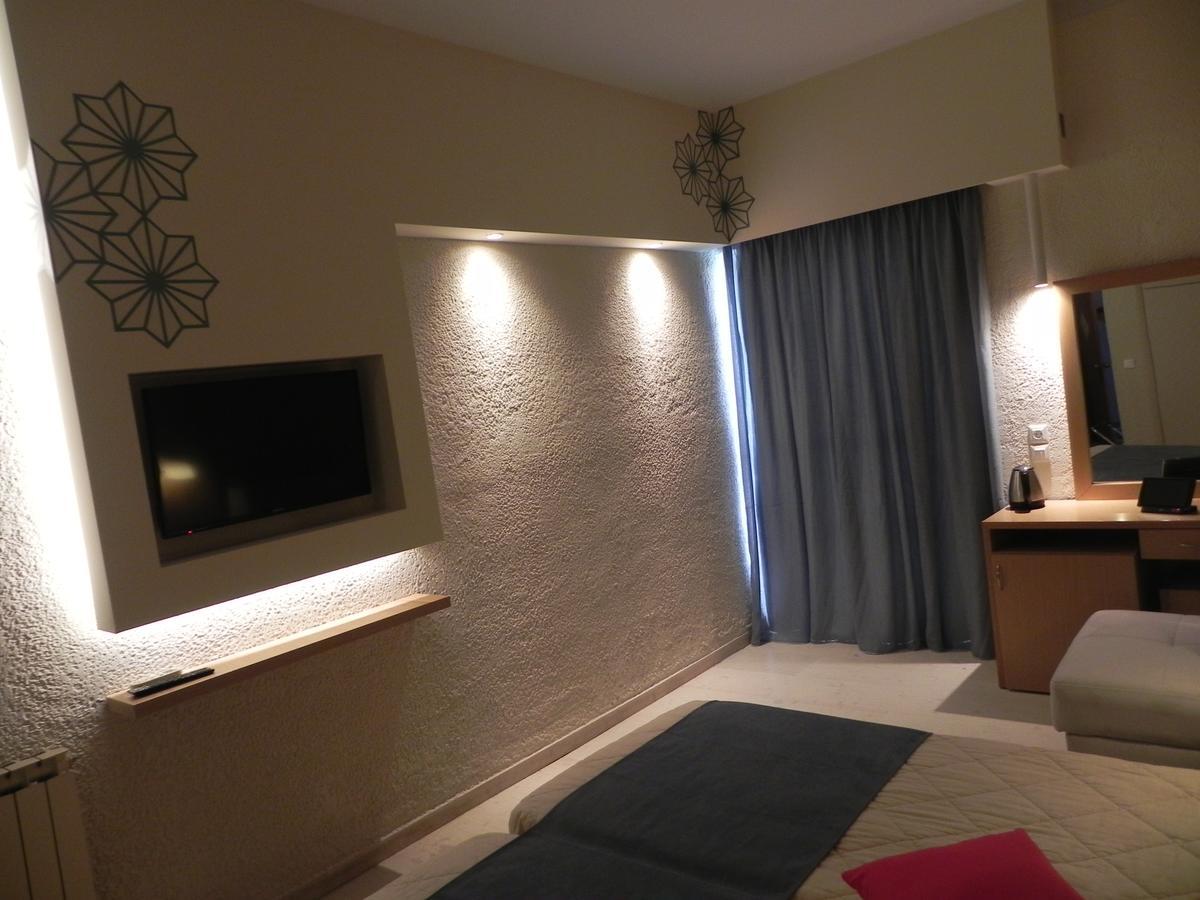 Hotel Albatros Мораїтика Екстер'єр фото
