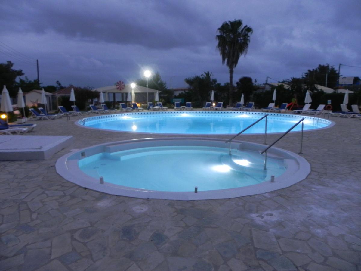 Hotel Albatros Мораїтика Екстер'єр фото