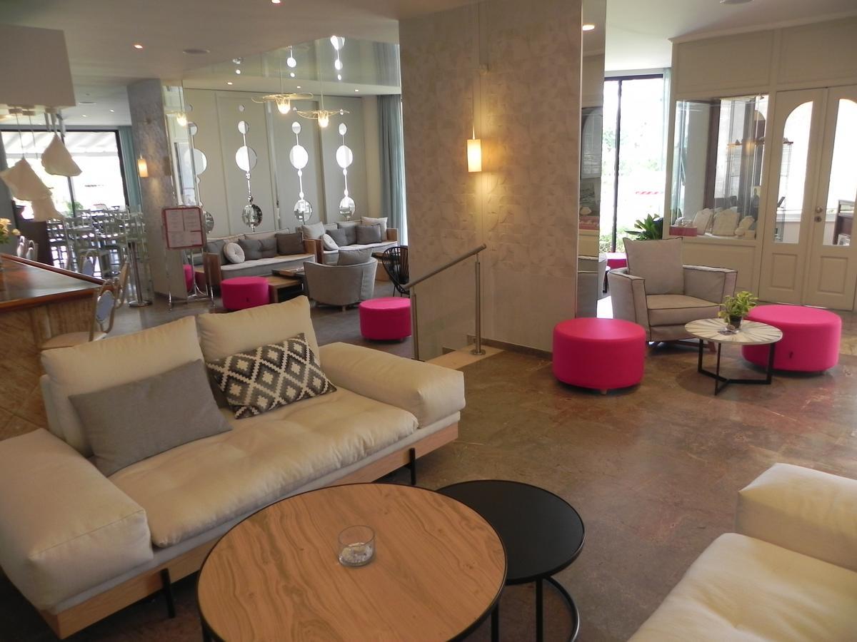 Hotel Albatros Мораїтика Екстер'єр фото