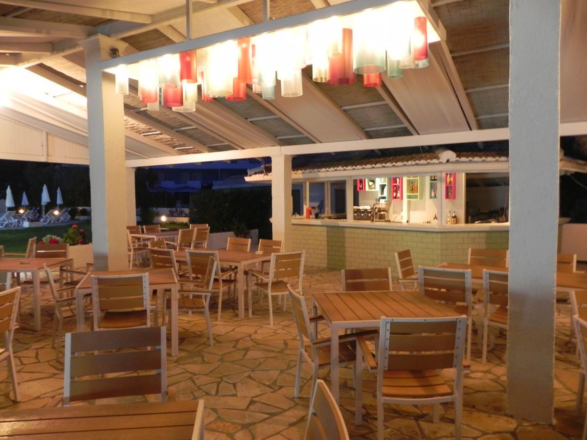 Hotel Albatros Мораїтика Екстер'єр фото